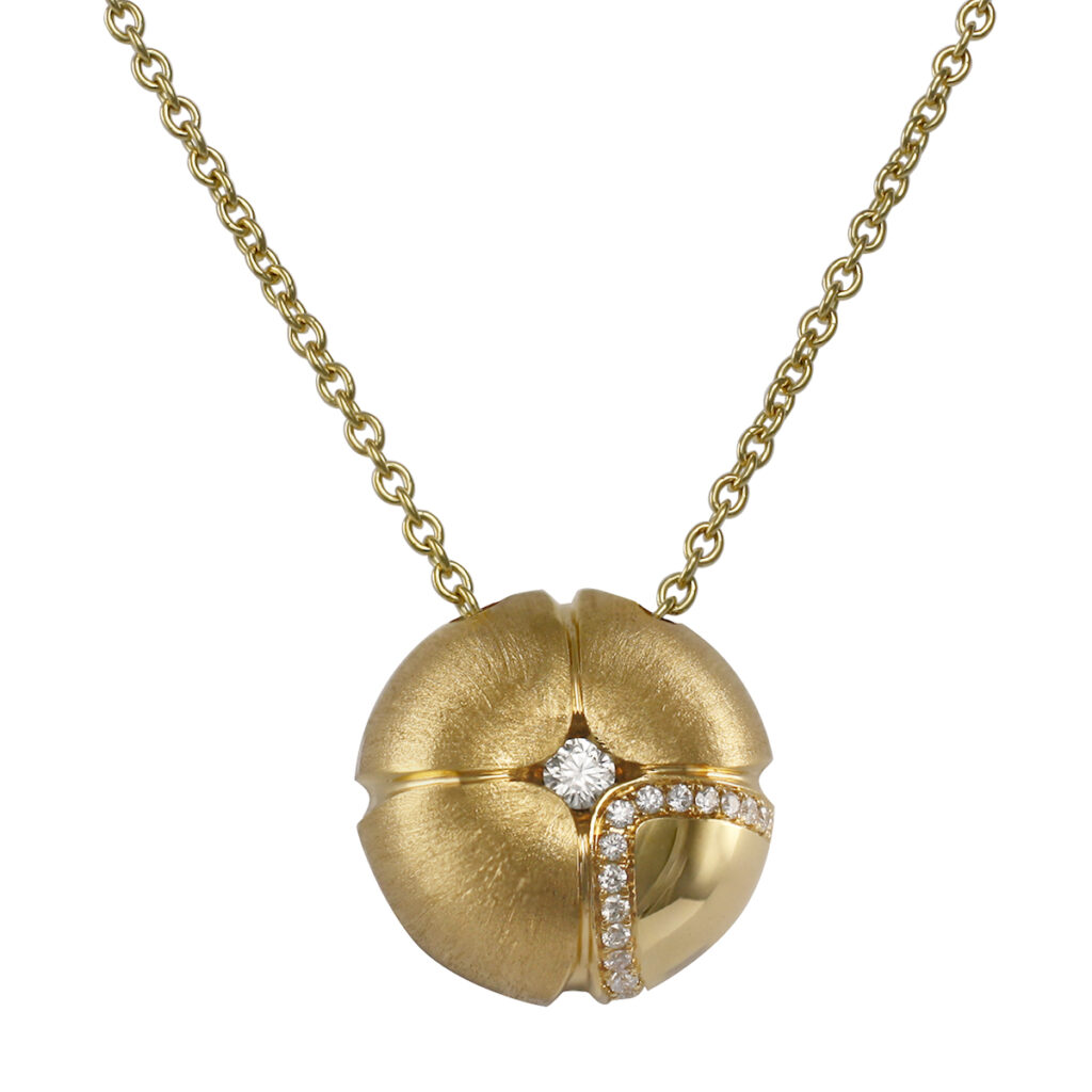 LILAC LARGE PENDANT Yellow Gold 001