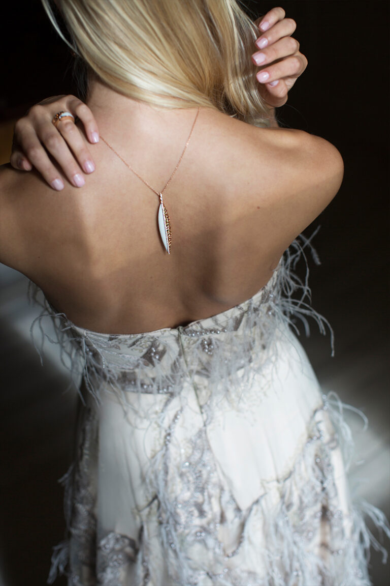 White ceramic Finejewelry set in piano concert at manor house