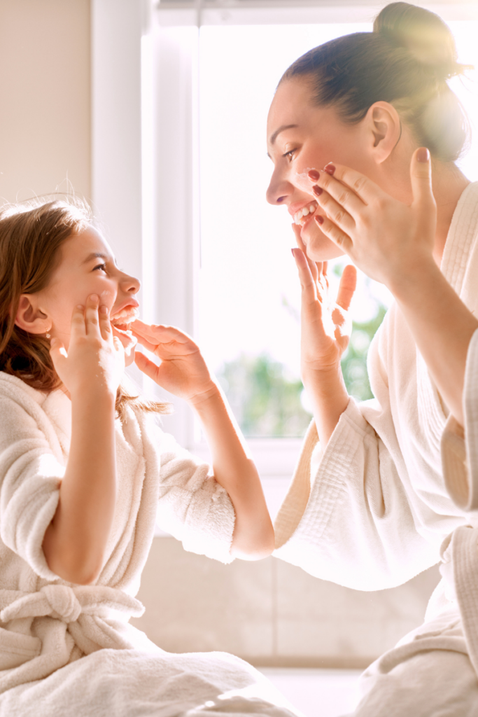 Mom and daughtrtcon Talking in the morning