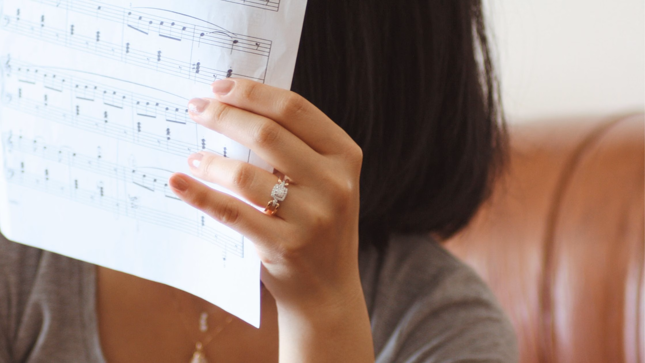 Quiet Luxury Edit - Timless Engagement Ring Form Rusticana Collection