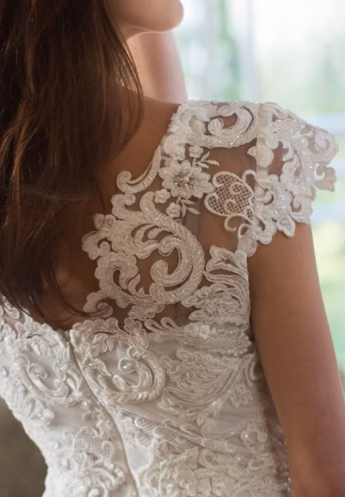 MIYOCO bespoke bridal necklace wedding dress image