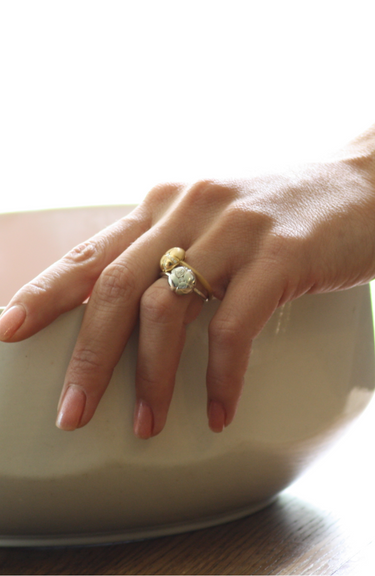 Lilac Yellow gold and White gold Ring wearing at home